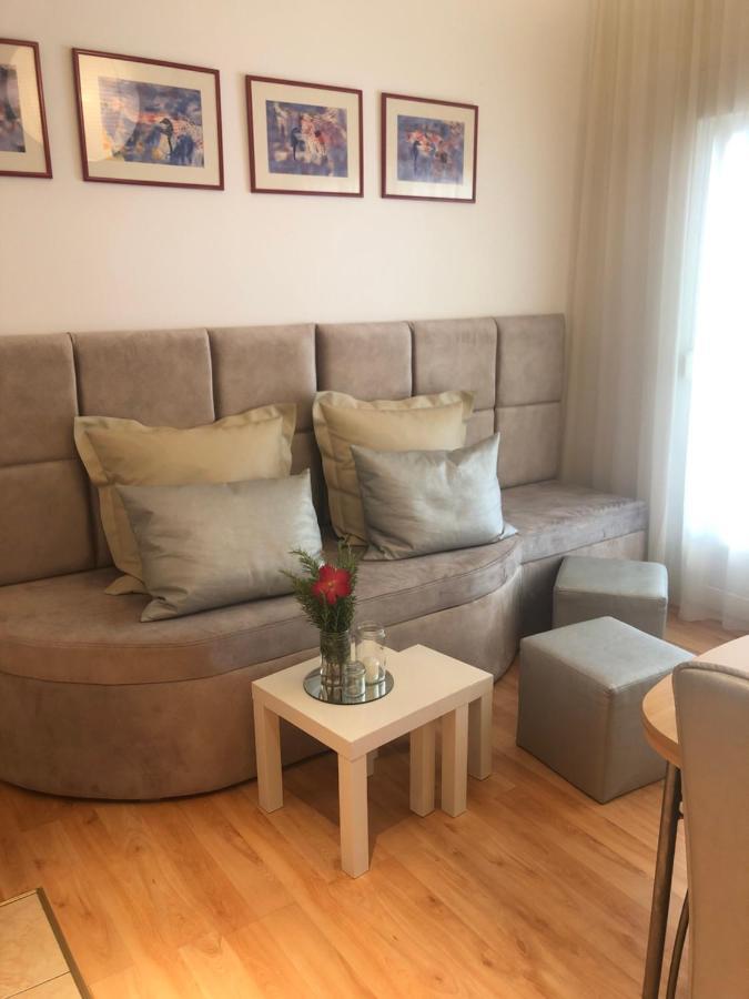 Apartment Natasa Palit Esterno foto