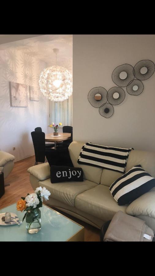 Apartment Natasa Palit Esterno foto