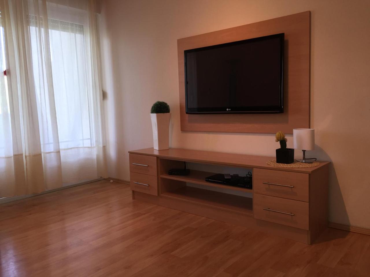 Apartment Natasa Palit Esterno foto