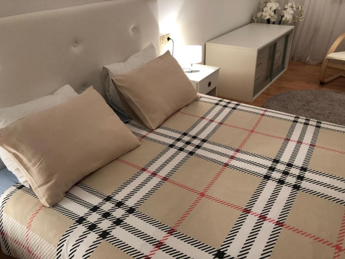 Apartment Natasa Palit Esterno foto
